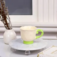 كوب بتصميم مميز (كوب)