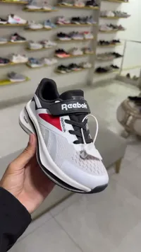 حذاء رياضي للأطفال - Reebok