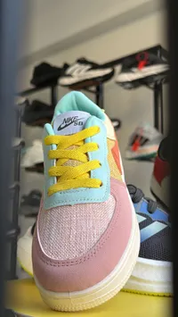 حذاء رياضي شبابي ملون - نايكي إس بي (Nike)