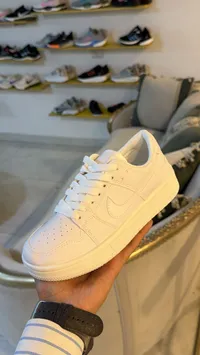 حذاء رياضي شبابي أبيض - نايكي (Nike)