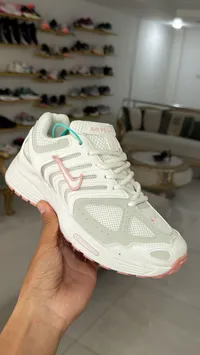 حذاء رياضي إير بيغاسوس - نايكي (Nike)