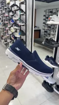 حذاء رياضي سهل الارتداء - سكيتشرز (Skechers)