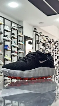 حذاء رياضي شبابي - نايكي (Nike)