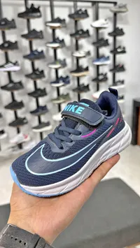 حذاء رياضي للأطفال - نايكي (Nike)