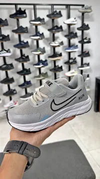 حذاء رياضي للأطفال - نايكي (Nike)