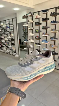 حذاء رياضي أديستار - أديداس (Adidas)