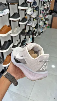 حذاء رياضي شبابي - نايكي إيه سي جي (Nike)