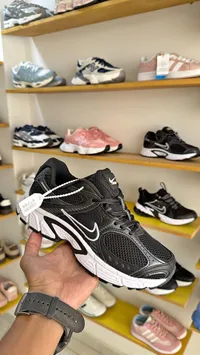 حذاء رياضي شبابي - نايكي (Nike)