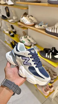 حذاء رياضي شبابي - نيو بالانس (New Balance)