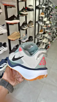 حذاء رياضي شبابي - نايكي إيه سي جي (Nike)