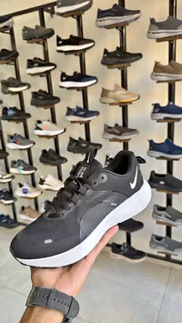 حذاء رياضي ريأكت - نايكي (Nike)