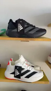 حذاء رياضي شبابي - أديداس (Adidas)