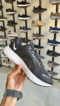 حذاء رياضي شبابي - نايكي (Nike)