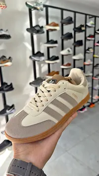 حذاء رياضي سامبا - أديداس (Adidas)