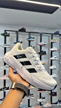 حذاء رياضي - أديداس (Adidas)