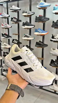 حذاء رياضي - أديداس (Adidas)