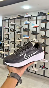حذاء رياضي - نايكي (Nike)