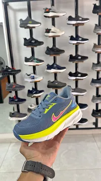 حذاء رياضي للأطفال - نايكي (Nike)