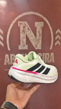 حذاء رياضي - أديداس (Adidas)
