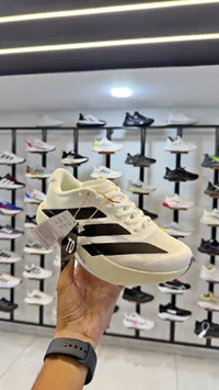 حذاء رياضي - أديداس (Adidas)