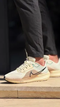 حذاء رياضي - نايكي (Nike)