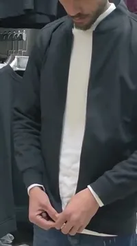 جاكيت شبابي أسود كلاسيكي