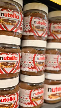 كريمة البندق والكاكاو - نوتيلا (Nutella)