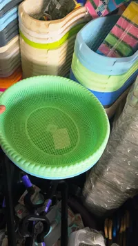 سلة تصفية بلاستيكية ملونة