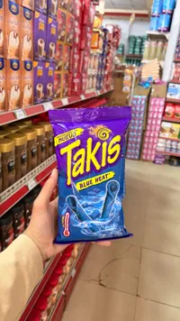 رقائق الذرة الحارة بلو هيت - تاكيس (Takis)