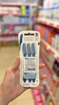 شفرات حلاقة دقيقة للوجه والحواجب - شيك (Schick)
