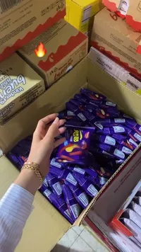 أصابع ويفر محشوة بالشوكولاتة - رولز (Rolls)
