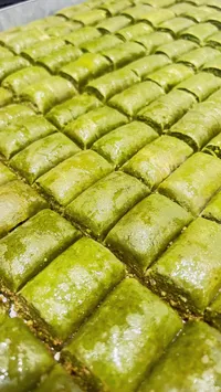 باقلاوة بالفستق الحلبي