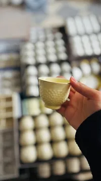 فناجين قهوة سيراميك ذهبي