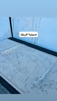 صينية اكريلك شفافة بنقوش