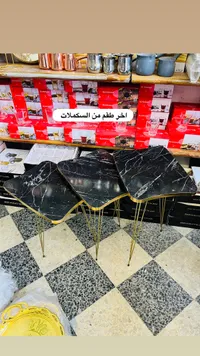 طقم طاولات جانبية رخامية ذهبية