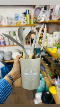 طقم أدوات مطبخ سيليكون مع حامل