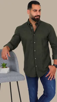 قميص رجالي كاكي بأكمام طويلة