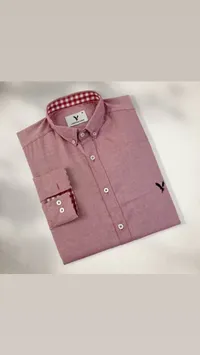 قميص شبابي وردي - تصميم كلاسيكي