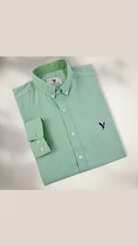 قميص شبابي أخضر فاتح - Y