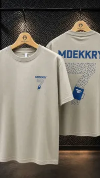 تيشيرت رجالي بتصميم عصري - مدكري (Mdekkry)