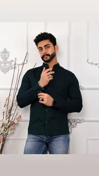 قميص رجالي كلاسيكي بأكمام طويلة