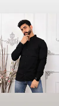 قميص رجالي أسود