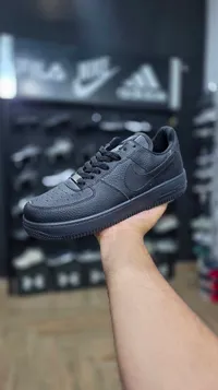 حذاء رياضي أسود - نايكي اير فورس 1 (Nike)