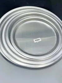 صواني تقديم معدنية