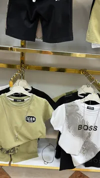 طقم ملابس صيفي للأطفال - بوس وأيقونة (Boss & Icon)