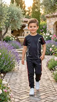 طقم ملابس رياضية للأطفال - لاكوست (Lacoste)