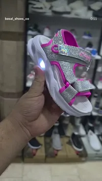 صندل أطفال لامع بإضاءة - سكيتشرز (Skechers)