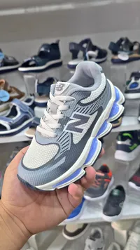 حذاء رياضي للأطفال - نيو بالانس (New Balance)