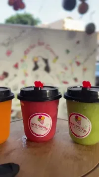 بوظة وفراولة عكيلة (Frozen Yogurt)