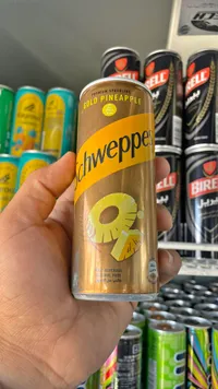 مشروب شعير غازي بنكهة الأناناس الذهبي - شويبس (Schweppes)